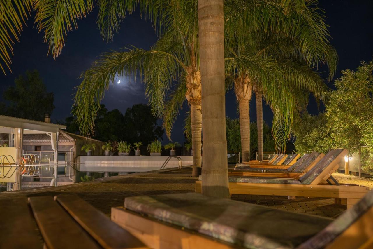 Zoe Seaside Resort Gialova Exterior photo