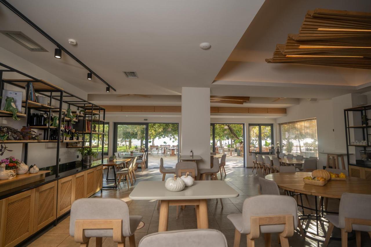 Zoe Seaside Resort Gialova Exterior photo